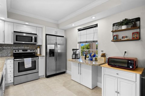 Condo in Pompano Beach, Florida, 3 bedrooms  № 1974486 - photo 6