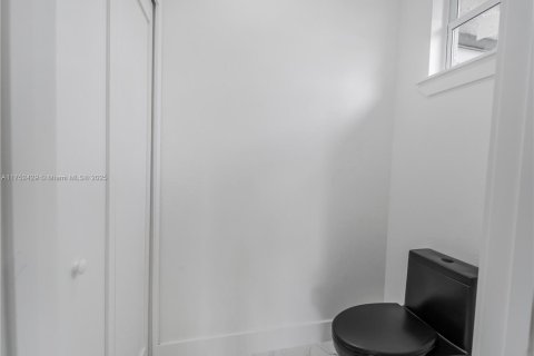 Villa ou maison à vendre à Cape Coral, Floride: 4 chambres № 1985236 - photo 26