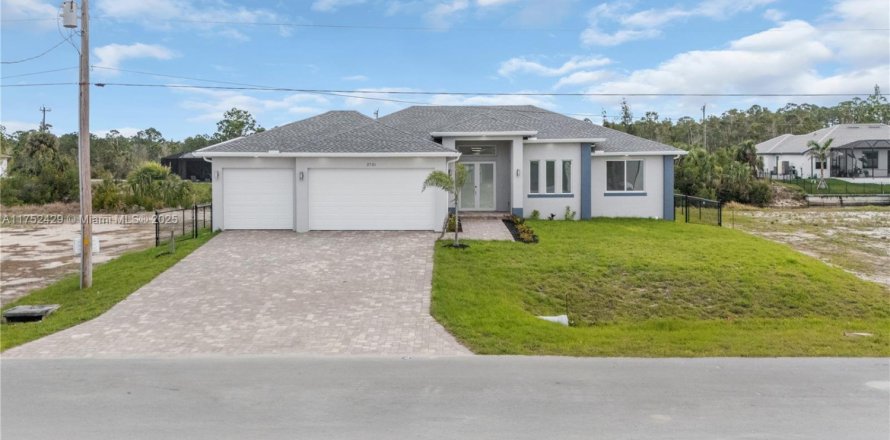 Villa ou maison à Cape Coral, Floride 4 chambres № 1985236