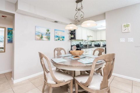 Condominio en alquiler en New Smyrna Beach, Florida, 2 dormitorios, 87.7 m2 № 1564642 - foto 6