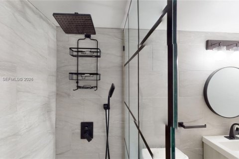 Copropriété à louer à Miami, Floride: 2 chambres, 65.68 m2 № 2024997 - photo 10