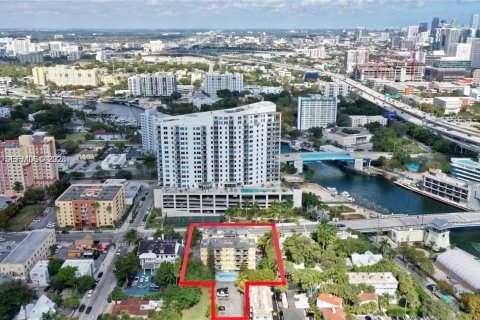 Copropriété à louer à Miami, Floride: 2 chambres, 65.68 m2 № 2024997 - photo 17