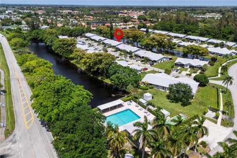 Villa ou maison à vendre à Delray Beach, Floride: 2 chambres, 111.48 m2 № 2066295 - photo 7