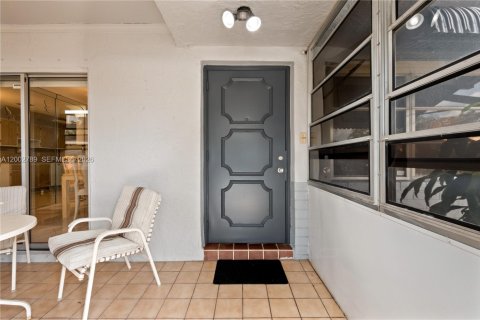 Villa ou maison à vendre à Delray Beach, Floride: 2 chambres, 111.48 m2 № 2066295 - photo 20