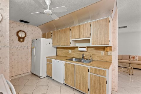 Villa ou maison à vendre à Delray Beach, Floride: 2 chambres, 111.48 m2 № 2066295 - photo 15