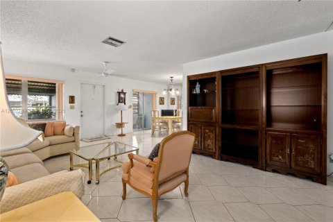 Villa ou maison à vendre à Delray Beach, Floride: 2 chambres, 111.48 m2 № 2066295 - photo 22