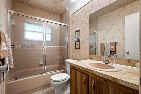 Villa ou maison à vendre à Delray Beach, Floride: 2 chambres, 111.48 m2 № 2066295 - photo 24