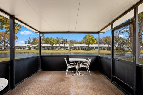 Villa ou maison à vendre à Delray Beach, Floride: 2 chambres, 111.48 m2 № 2066295 - photo 5