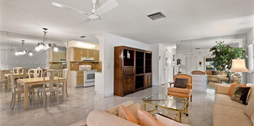 Villa ou maison à Delray Beach, Floride 2 chambres, 111.48 m2 № 2066295