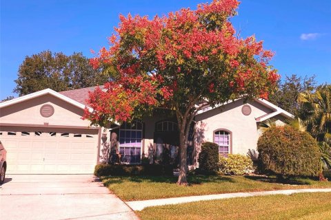 Casa en Land O' Lakes, Florida 3 dormitorios, 196.95 m2 № 2226342