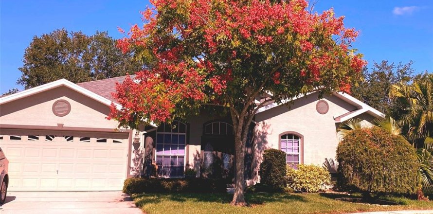Villa ou maison à Land O' Lakes, Floride 3 chambres, 196.95 m2 № 2226342