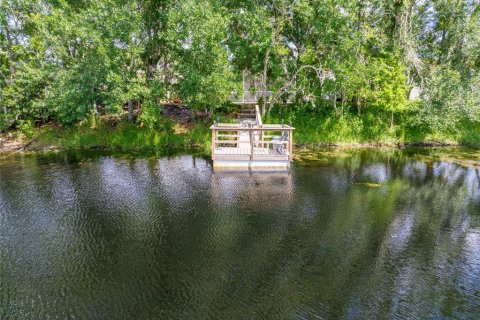 Villa ou maison à vendre à Land O' Lakes, Floride: 3 chambres, 196.95 m2 № 2226342 - photo 4