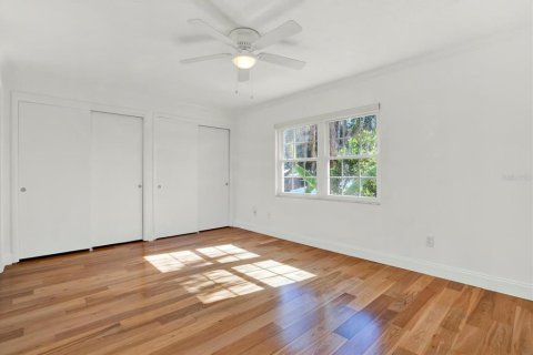 Townhouse in Tampa, Florida 2 bedrooms, 110.74 sq.m. № 1734532 - photo 12