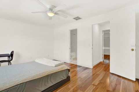 Townhouse in Tampa, Florida 2 bedrooms, 110.74 sq.m. № 1734532 - photo 15