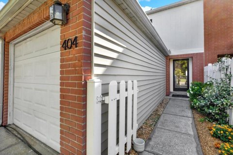 Townhouse in Tampa, Florida 2 bedrooms, 110.74 sq.m. № 1734532 - photo 2