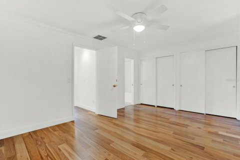 Townhouse in Tampa, Florida 2 bedrooms, 110.74 sq.m. № 1734532 - photo 13