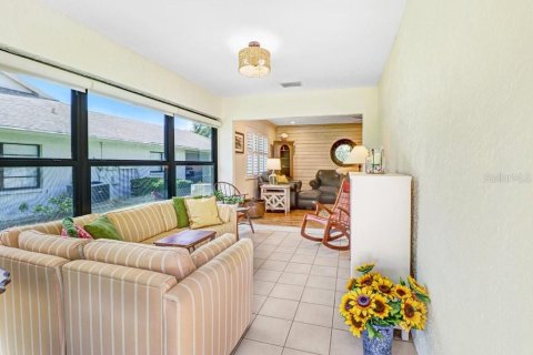 Condo in New Port Richey, Florida, 2 bedrooms № 2198805 - photo 28