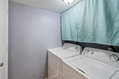 House in Lakeland, Florida 3 bedrooms, 158.21 sq.m. № 1567372 - photo 27