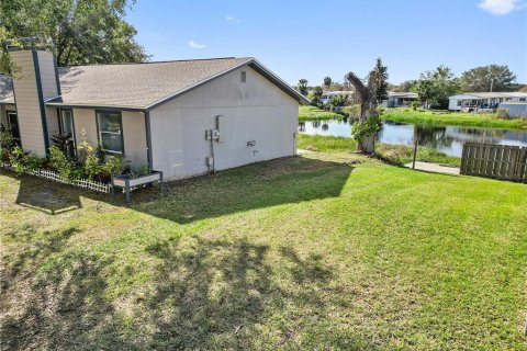 House in Lakeland, Florida 3 bedrooms, 158.21 sq.m. № 1567372 - photo 11