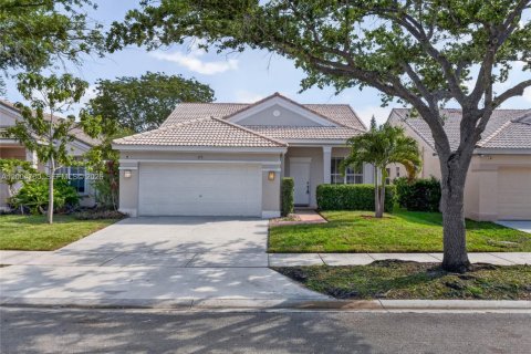 Villa ou maison à Weston, Floride 3 chambres, 137.31 m2 № 2071178