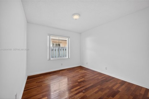 Villa ou maison à louer à Weston, Floride: 3 chambres, 137.31 m2 № 2071178 - photo 22
