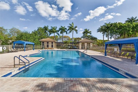 Villa ou maison à louer à Weston, Floride: 3 chambres, 137.31 m2 № 2071178 - photo 30