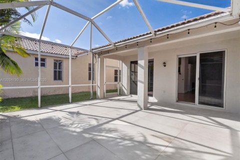 Villa ou maison à louer à Weston, Floride: 3 chambres, 137.31 m2 № 2071178 - photo 27