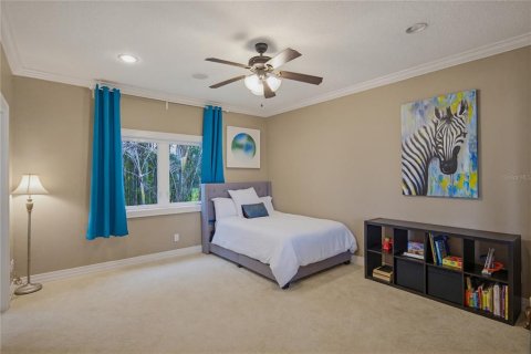 House in Orlando, Florida 10 bedrooms, 940.08 sq.m. № 2111312 - photo 27