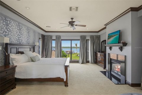 House in Orlando, Florida 10 bedrooms, 940.08 sq.m. № 2111312 - photo 15