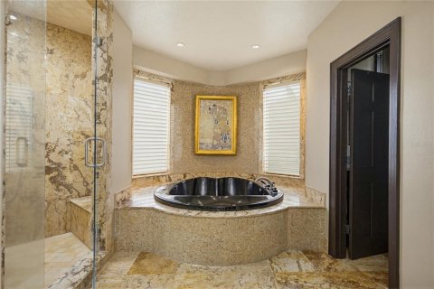 House in Orlando, Florida 10 bedrooms, 940.08 sq.m. № 2111312 - photo 19