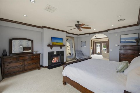 House in Orlando, Florida 10 bedrooms, 940.08 sq.m. № 2111312 - photo 16