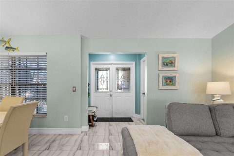 House in Punta Gorda, Florida 3 bedrooms, 143.26 sq.m. № 1632426 - photo 5
