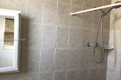 Apartment in Miami, Florida 1 bedroom, 46.45 sq.m. № 2170982 - photo 4