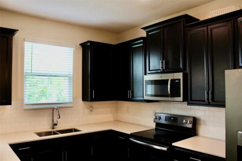 Adosado en venta en Kissimmee, Florida, 3 dormitorios, 187.29 m2 № 1866286 - foto 11