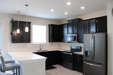 Adosado en venta en Kissimmee, Florida, 3 dormitorios, 187.29 m2 № 1866286 - foto 9