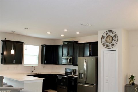 Adosado en venta en Kissimmee, Florida, 3 dormitorios, 187.29 m2 № 1866286 - foto 8
