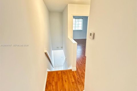 Townhouse in Weston, Florida 2 bedrooms, 120.22 sq.m. № 2068656 - photo 22