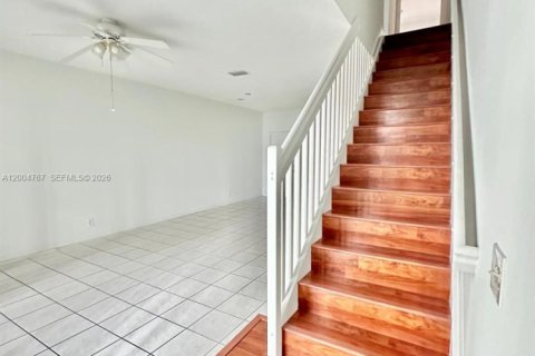 Townhouse in Weston, Florida 2 bedrooms, 120.22 sq.m. № 2068656 - photo 20