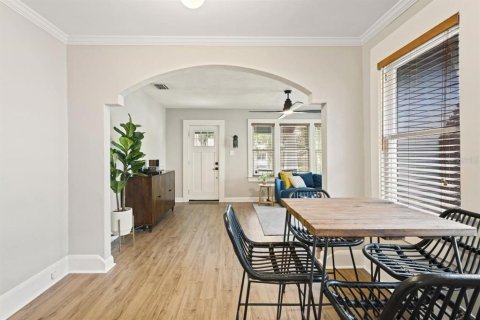 House in Tampa, Florida 2 bedrooms, 97.55 sq.m. № 1683071 - photo 12