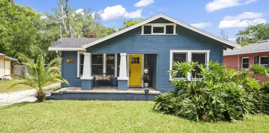 House in Tampa, Florida 2 bedrooms, 97.55 sq.m. № 1683071