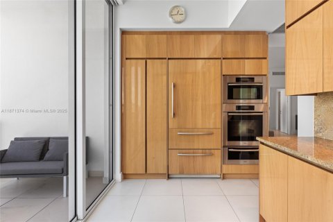Copropriété à vendre à Miami Beach, Floride: 2 chambres, 157.75 m2 № 1977743 - photo 9