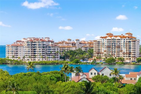 Copropriété à vendre à Miami Beach, Floride: 2 chambres, 157.75 m2 № 1977743 - photo 13