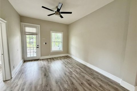 Villa ou maison à louer à Tampa, Floride: 3 chambres, 77.67 m2 № 2408308 - photo 7