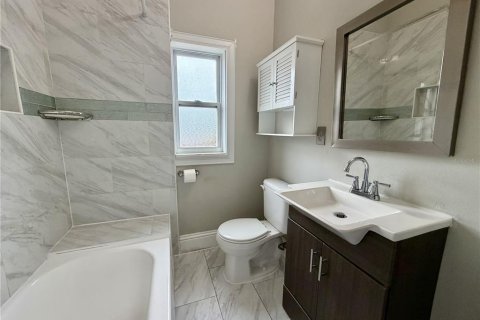 Villa ou maison à louer à Tampa, Floride: 3 chambres, 77.67 m2 № 2408308 - photo 12