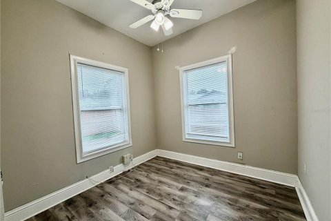 Villa ou maison à louer à Tampa, Floride: 3 chambres, 77.67 m2 № 2408308 - photo 9