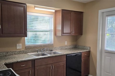 Apartment in Sanford, Florida 2 bedrooms, 130.06 sq.m. № 2143630 - photo 4