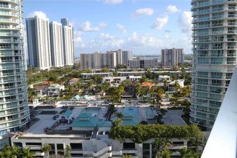 Copropriété à vendre à Sunny Isles Beach, Floride: 3 chambres, 138.33 m2 № 1704989 - photo 25
