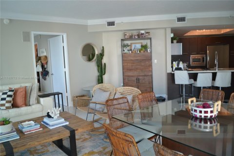 Copropriété à vendre à Sunny Isles Beach, Floride: 3 chambres, 138.33 m2 № 1704989 - photo 21