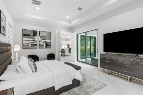 House in Fort Lauderdale, Florida 3 bedrooms, 198.9 sq.m. № 2043212 - photo 15