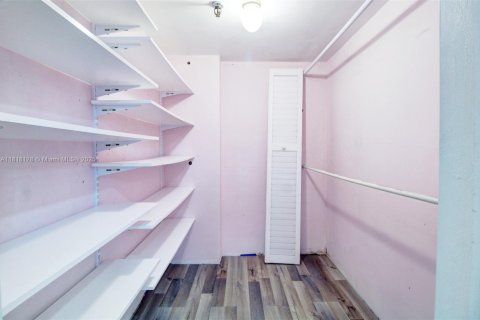 Condominio en venta en Miami, Florida, 2 dormitorios, 111.2 m2 № 1938004 - foto 17